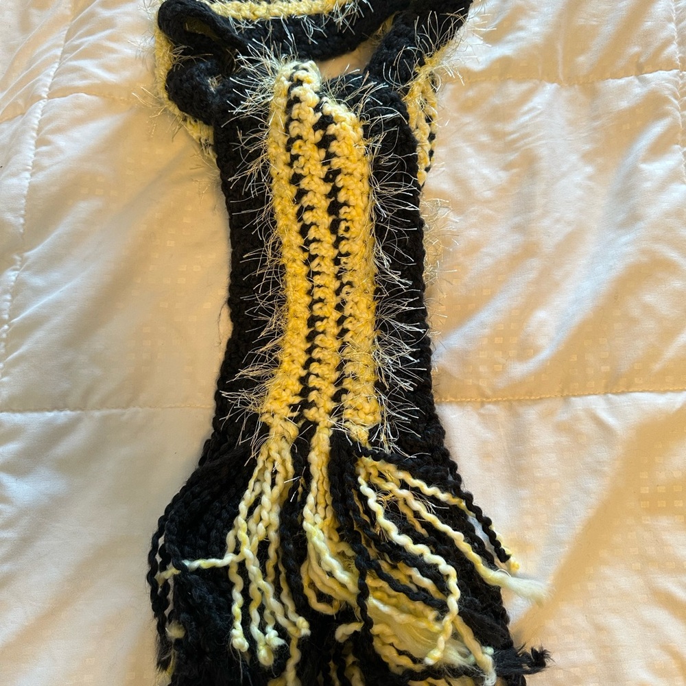 Handmade with love Black and Yellow Knit Scarf